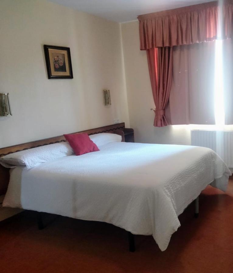 Casa De Mama Hotel Santiago de Compostela Luaran gambar